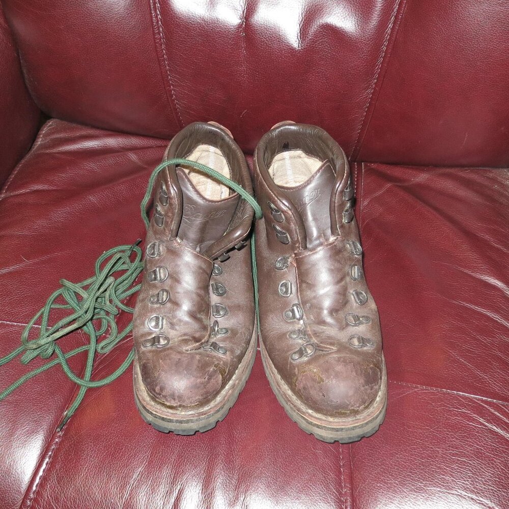 Danner mens mountain light 9.5